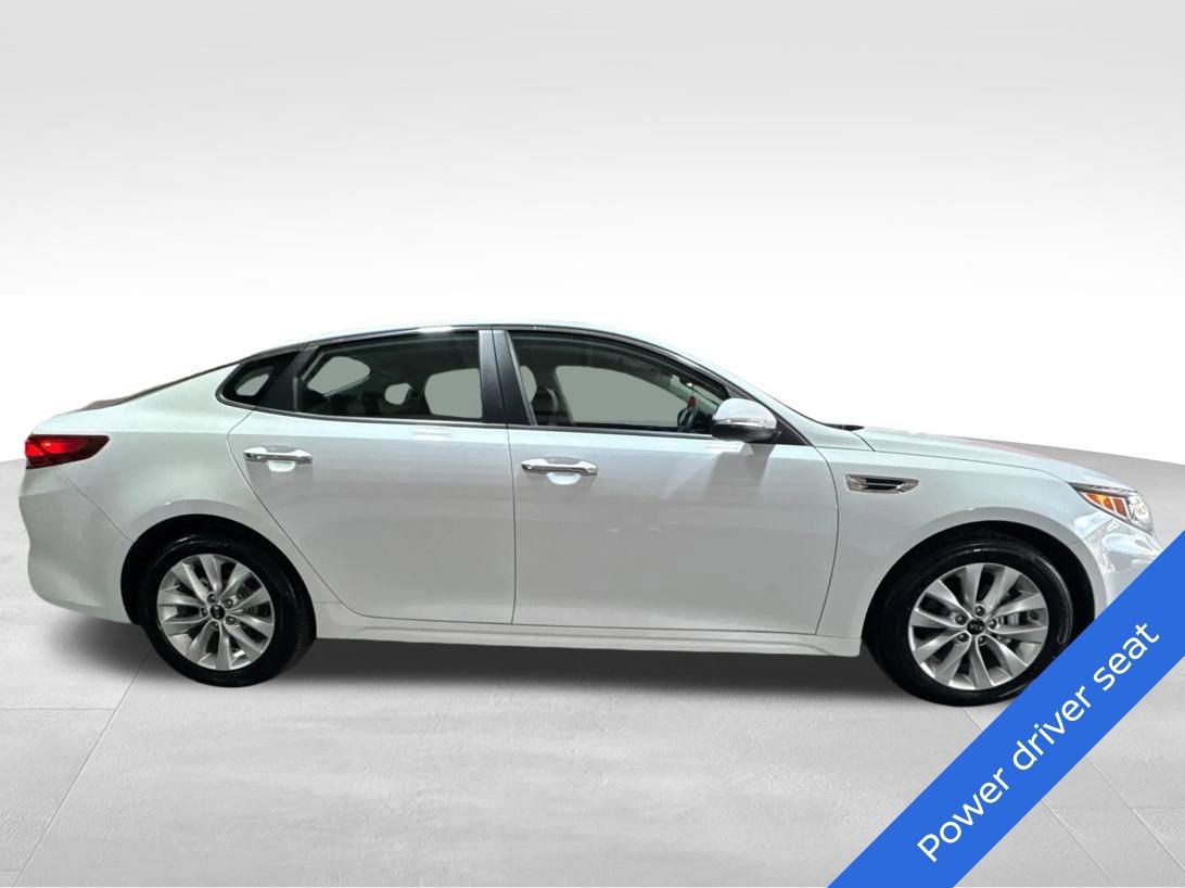 Used 2018 Kia Optima S FWD image 4