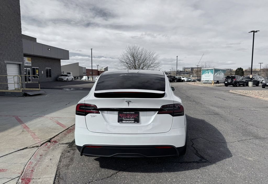 Used 2022 Tesla Model X image 10