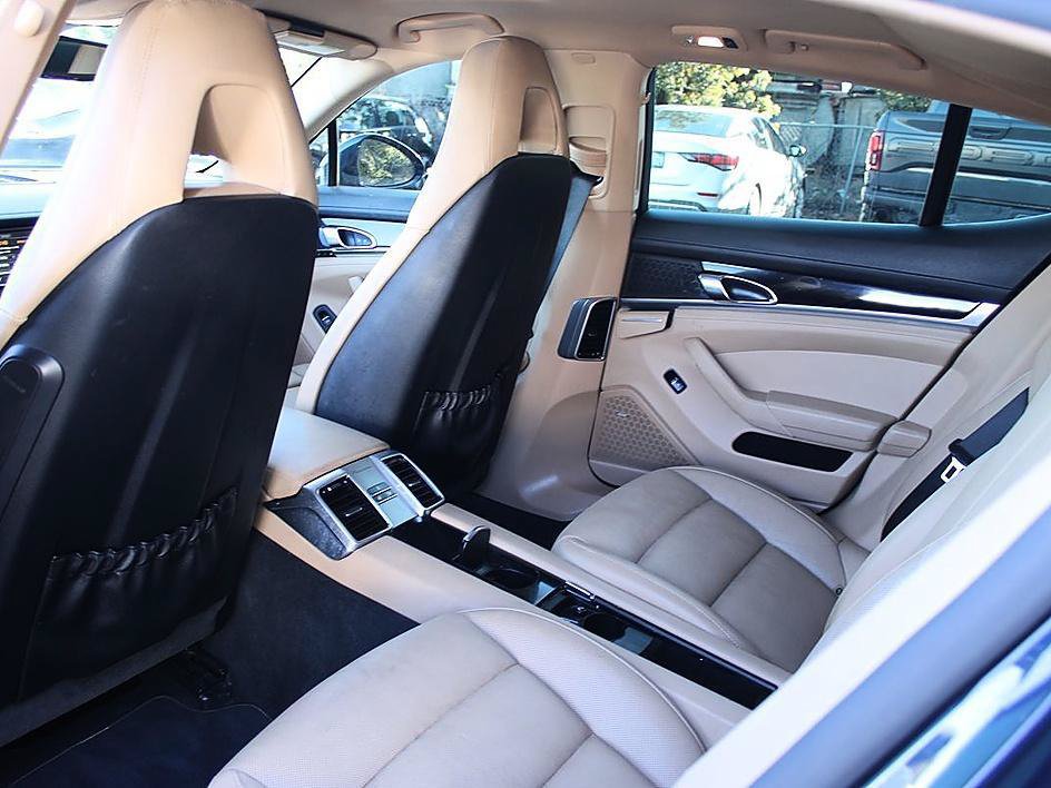Used 2016 Porsche Panamera Edition RWD image 16