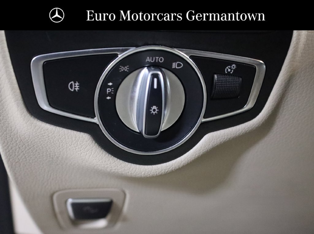 Certified 2022 Mercedes-Benz GLC 300 4MATIC image 11