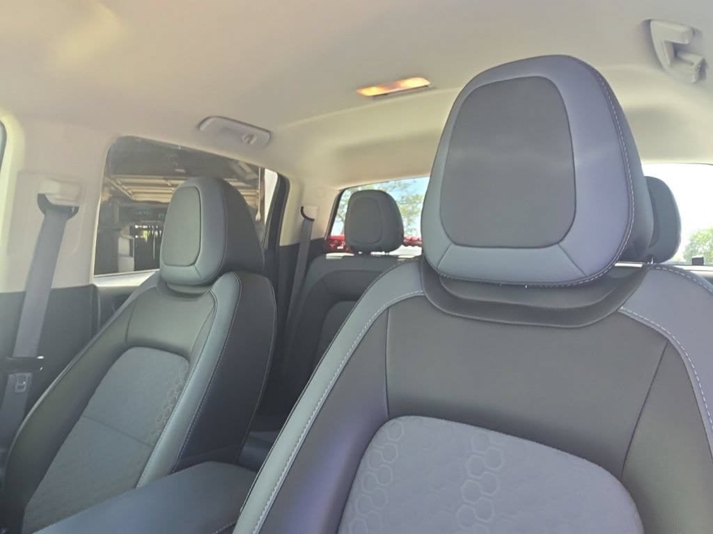 Used 2022 Chevrolet Colorado Z71 AWD/4WD image 16