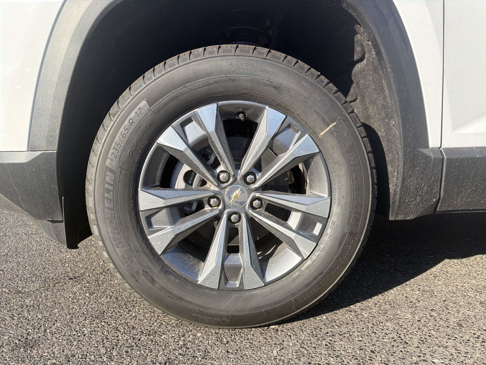 New 2026 Chevrolet Equinox LT w/ Safety and Technology Package AWD/4WD image 12