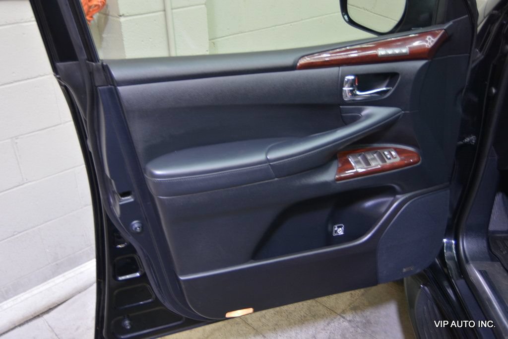 Used 2015 Lexus LX 570 4WD image 13