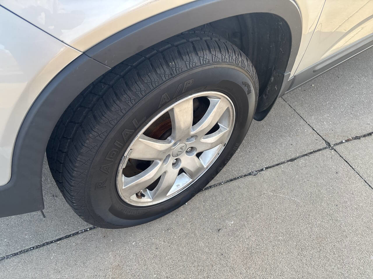 Used 2013 Kia Sorento LX w/ Convenience Pkg image 9