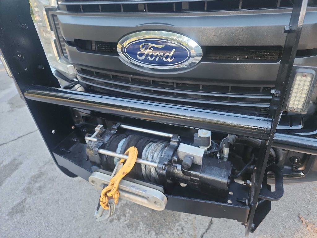 Used 2017 Ford F350 XL w/ Power Equipment Group image 3