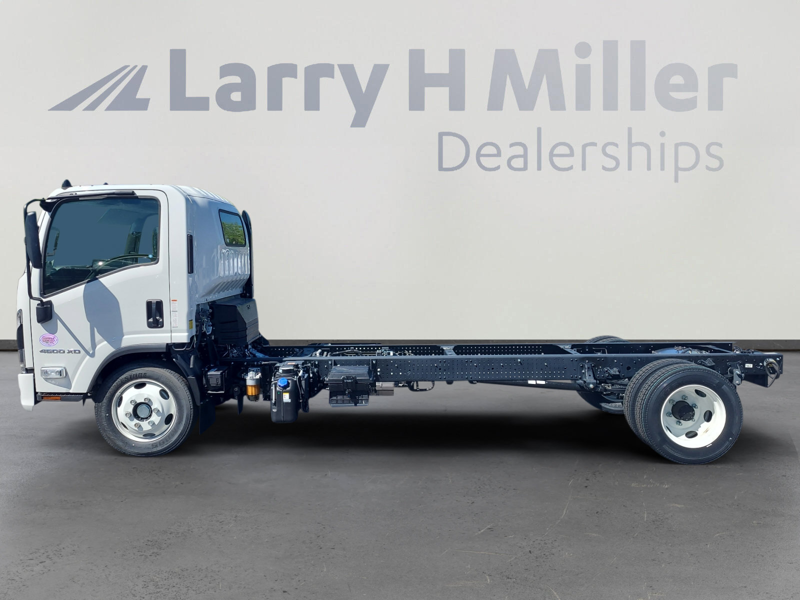 New 2025 Chevrolet Low Cab Forward 4500 XD RWD image 2