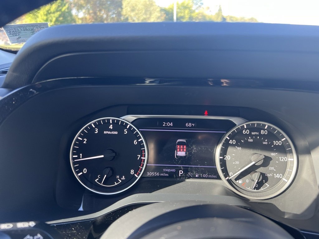 Used 2022 Nissan Pathfinder SV w/ SV Black Package image 18