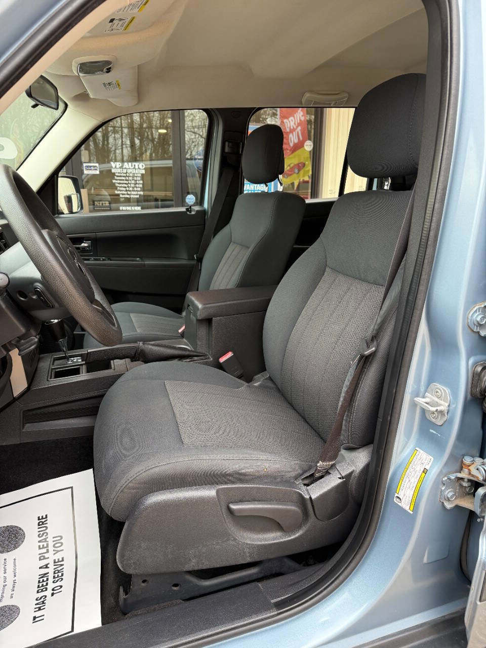 Used 2012 Jeep Liberty Sport image 11