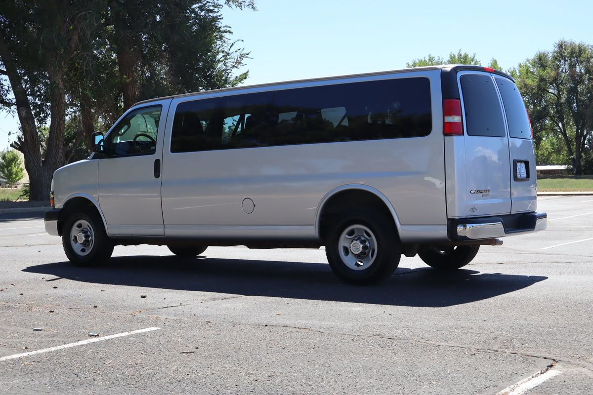 Used 2016 Chevrolet Express 3500 LT w/ LT Preferred Equipment Group RWD image 7
