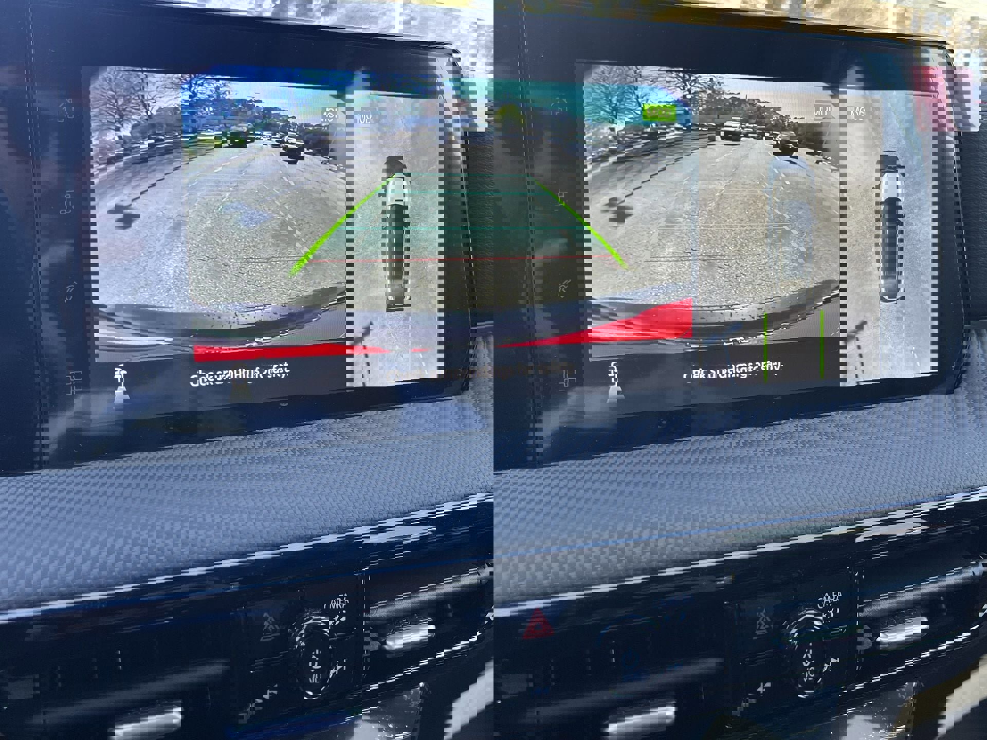 New 2026 Nissan Kicks SR image 4