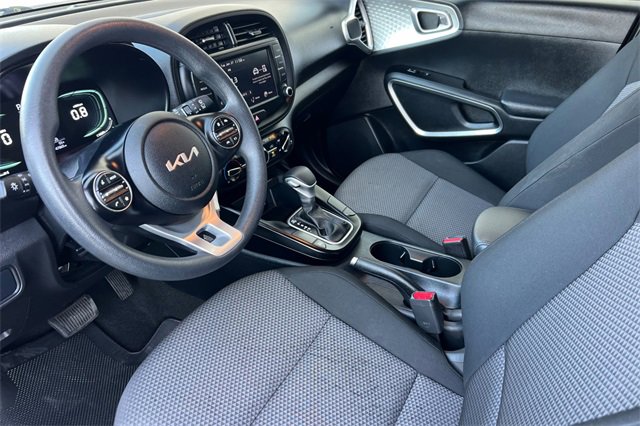 Used 2024 Kia Soul LX w/ Option Group 015 image 13