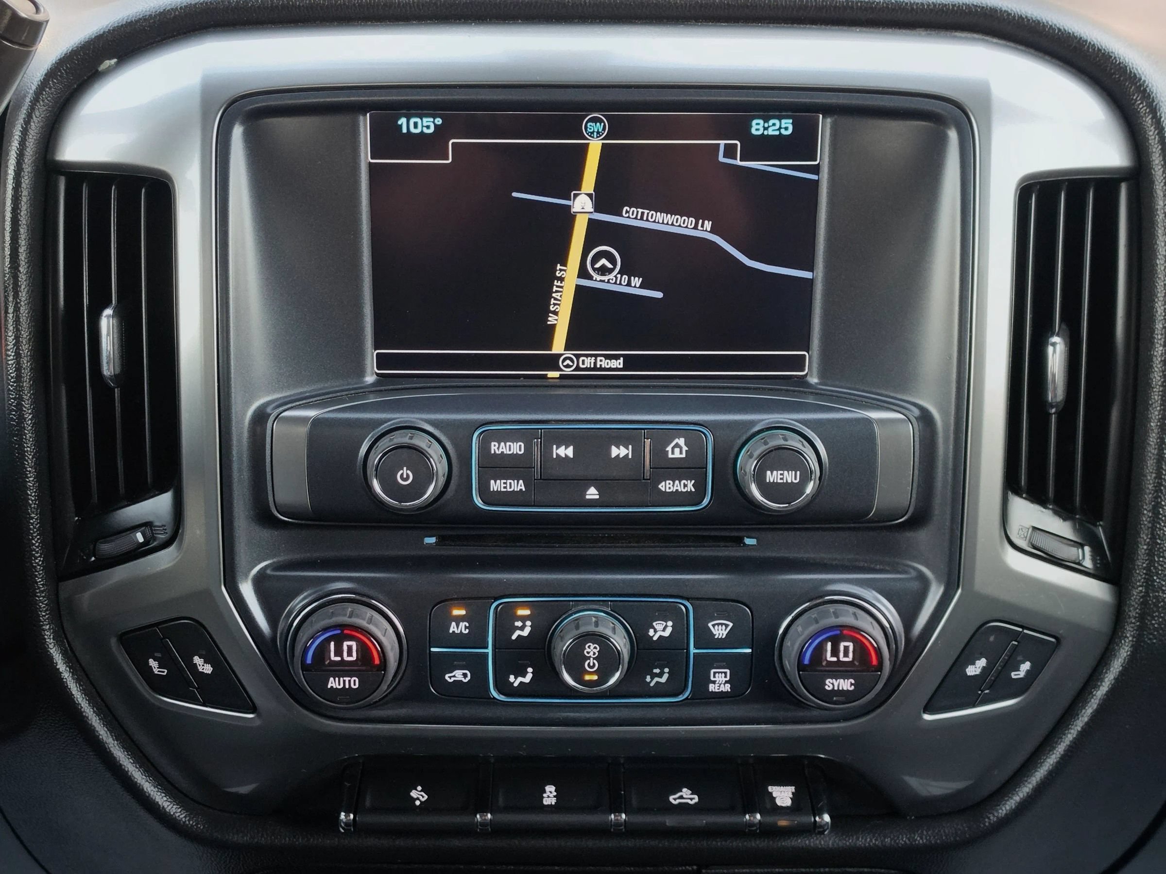 Used 2017 Chevrolet Silverado 2500 LT w/ LT Fleet Convenience Package AWD/4WD image 11