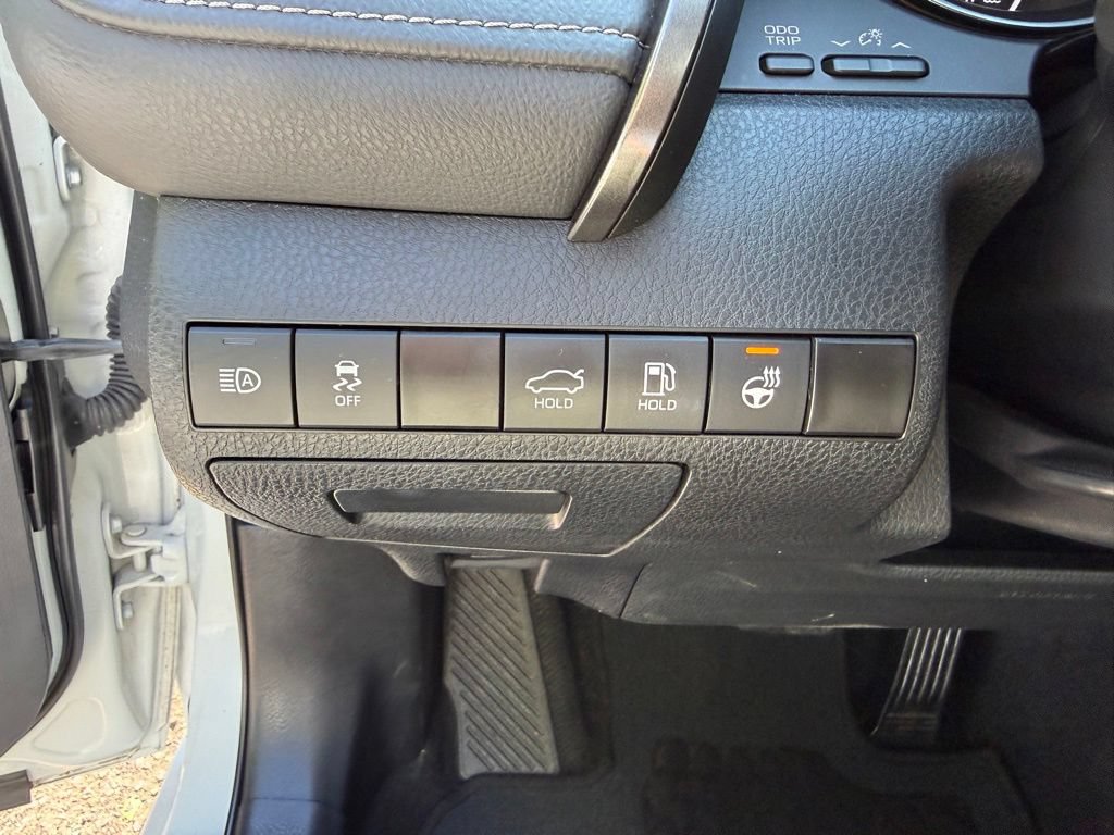 Used 2024 Toyota Camry SE w/ Cold Weather Package AWD/4WD image 20