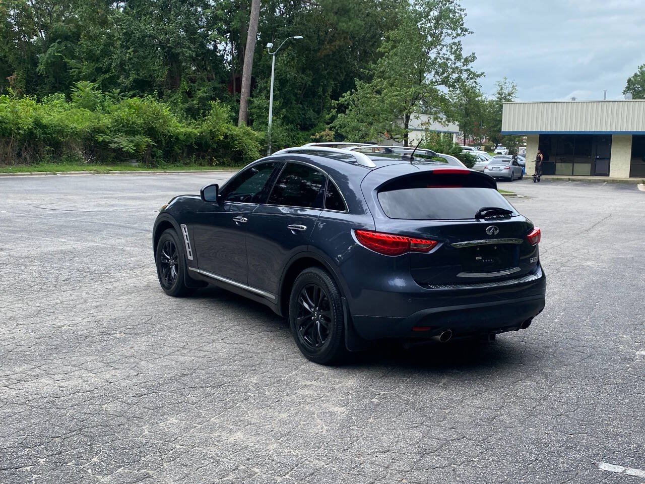 Used 2009 INFINITI FX35 AWD w/ Navigation Pkg image 7