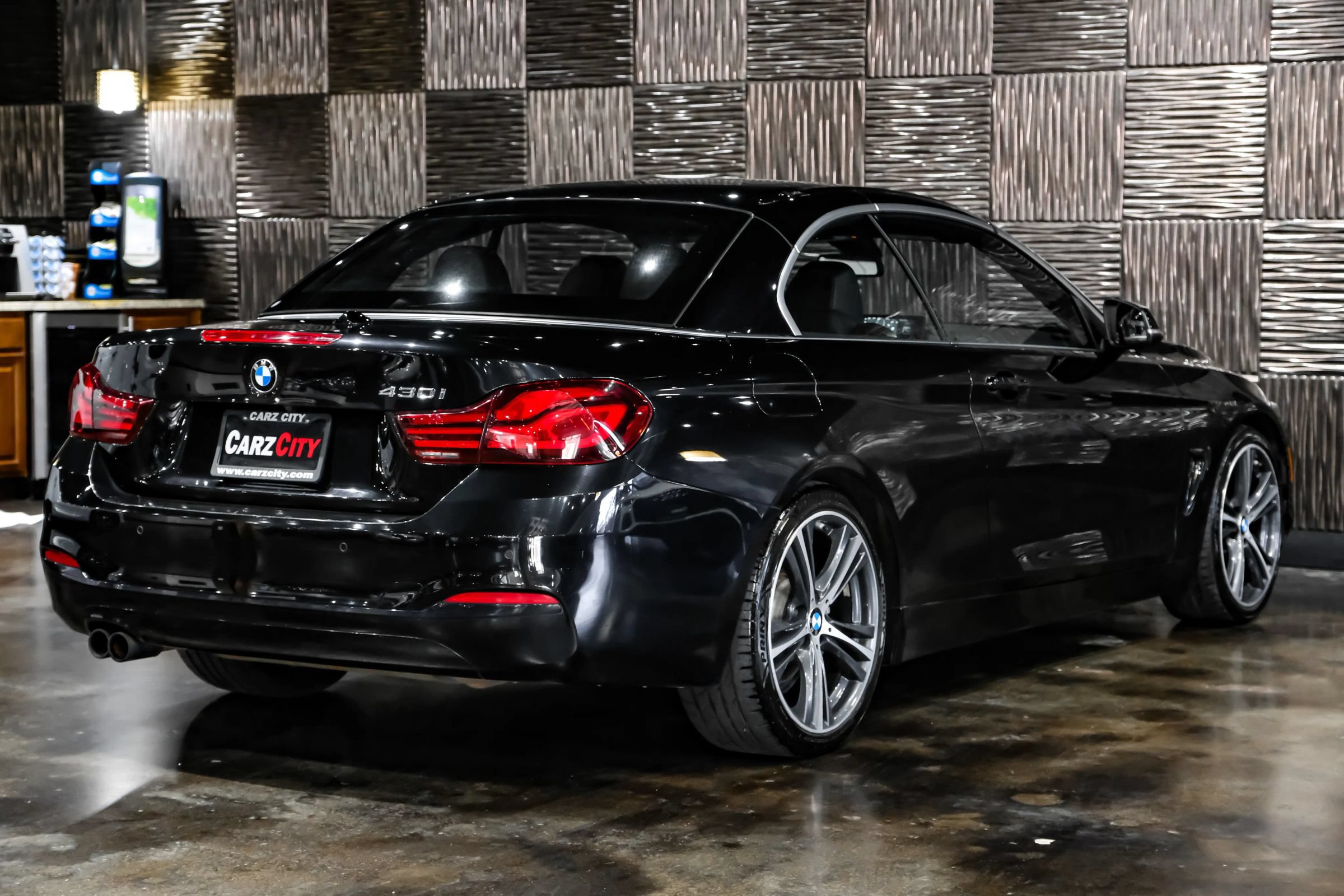 Used 2020 BMW 430i Convertible w/ Convenience Package RWD image 11