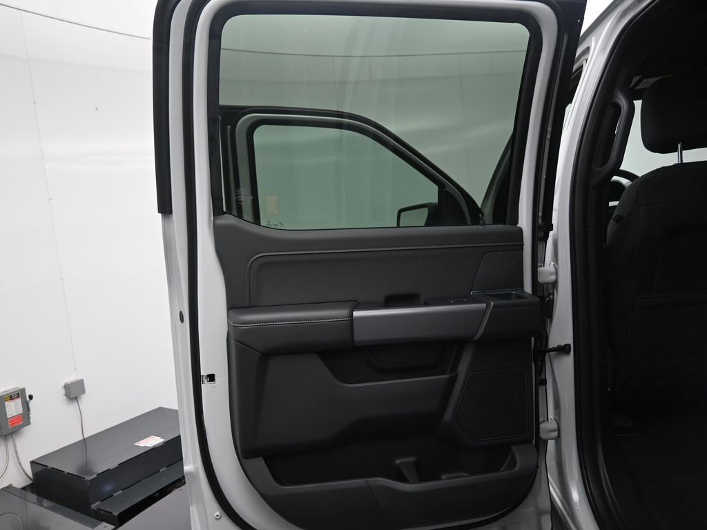 New 2026 Ford F150 XLT w/ Equipment Group 302A MID image 20