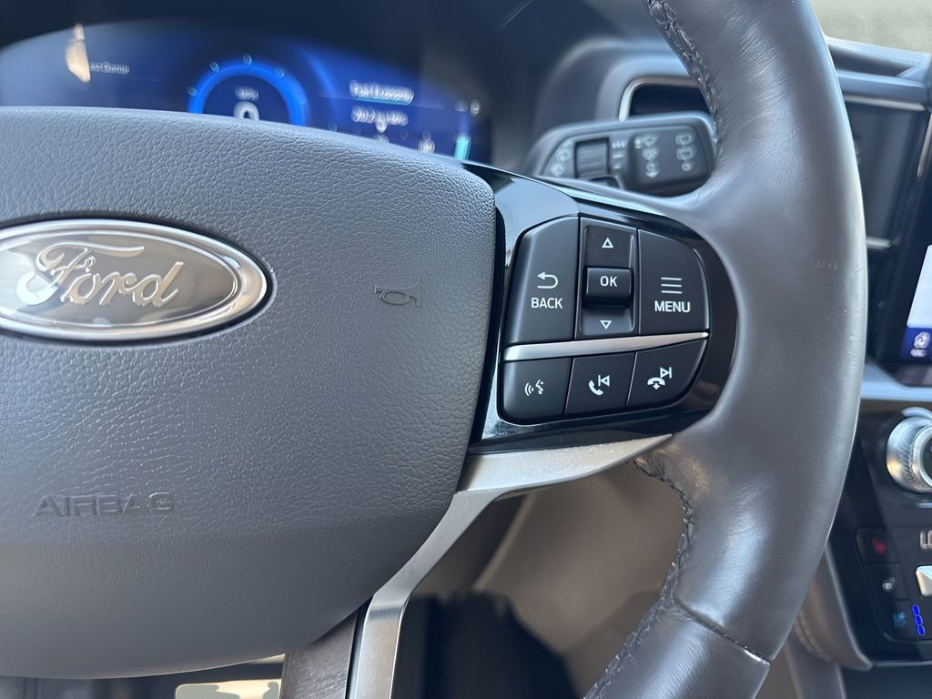 Used 2021 Ford Explorer Platinum w/ Equipment Group 601A image 18