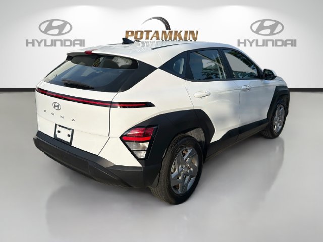 Certified 2025 Hyundai Kona SE FWD image 6