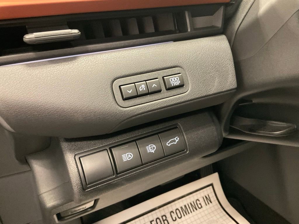 New 2026 Subaru Uncharted AWD image 12
