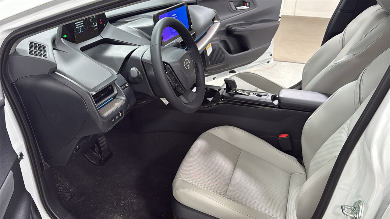 New 2026 Toyota Prius XLE image 12