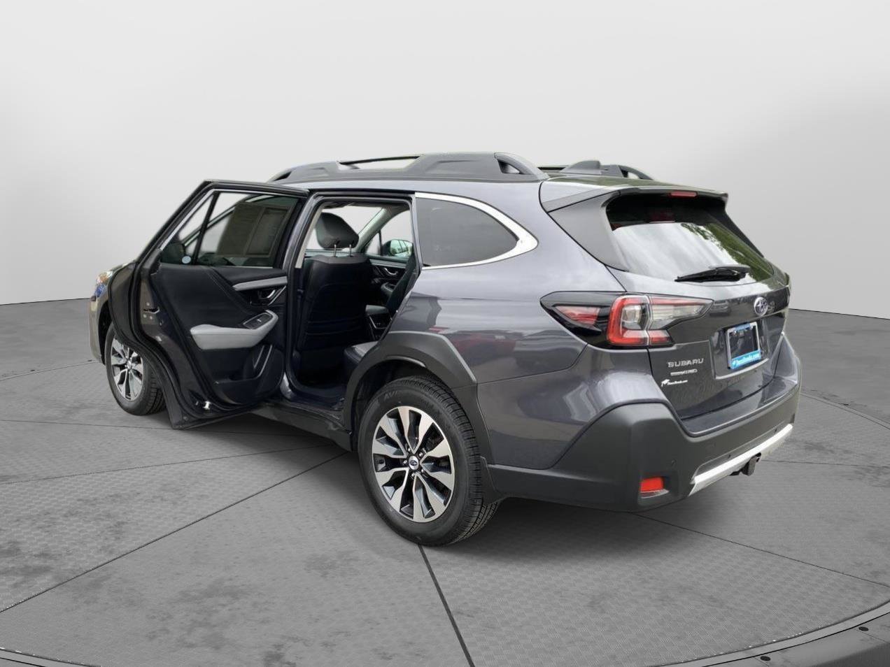 Used 2023 Subaru Outback Limited AWD/4WD image 38