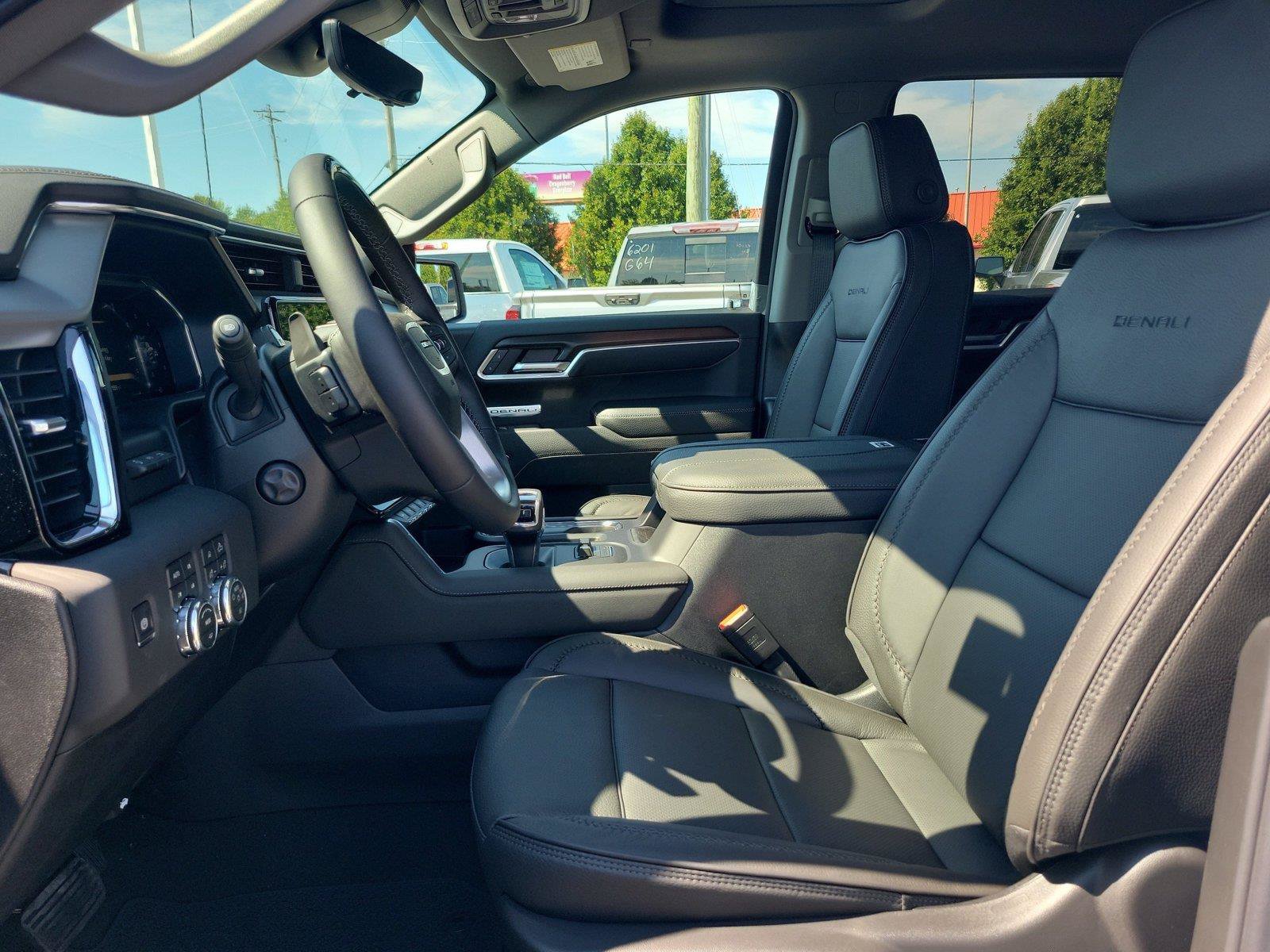 New 2026 GMC Sierra 1500 Denali w/ Technology Package AWD/4WD image 16