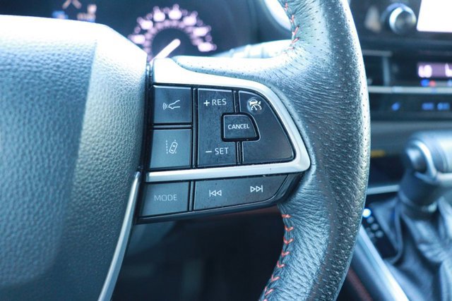 Used 2022 Toyota Sienna XSE w/ XSE Plus Package image 27