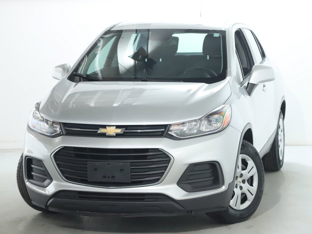 Used 2018 Chevrolet Trax LS image 3