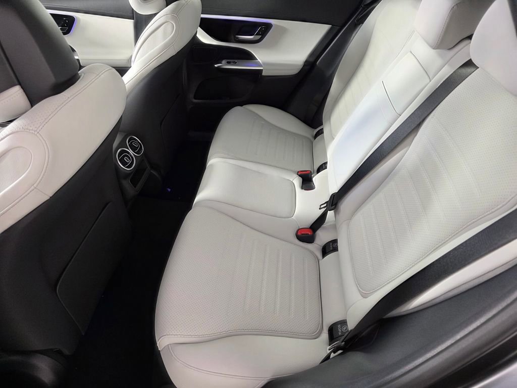 New 2026 Mercedes-Benz GLC 300 4MATIC image 11