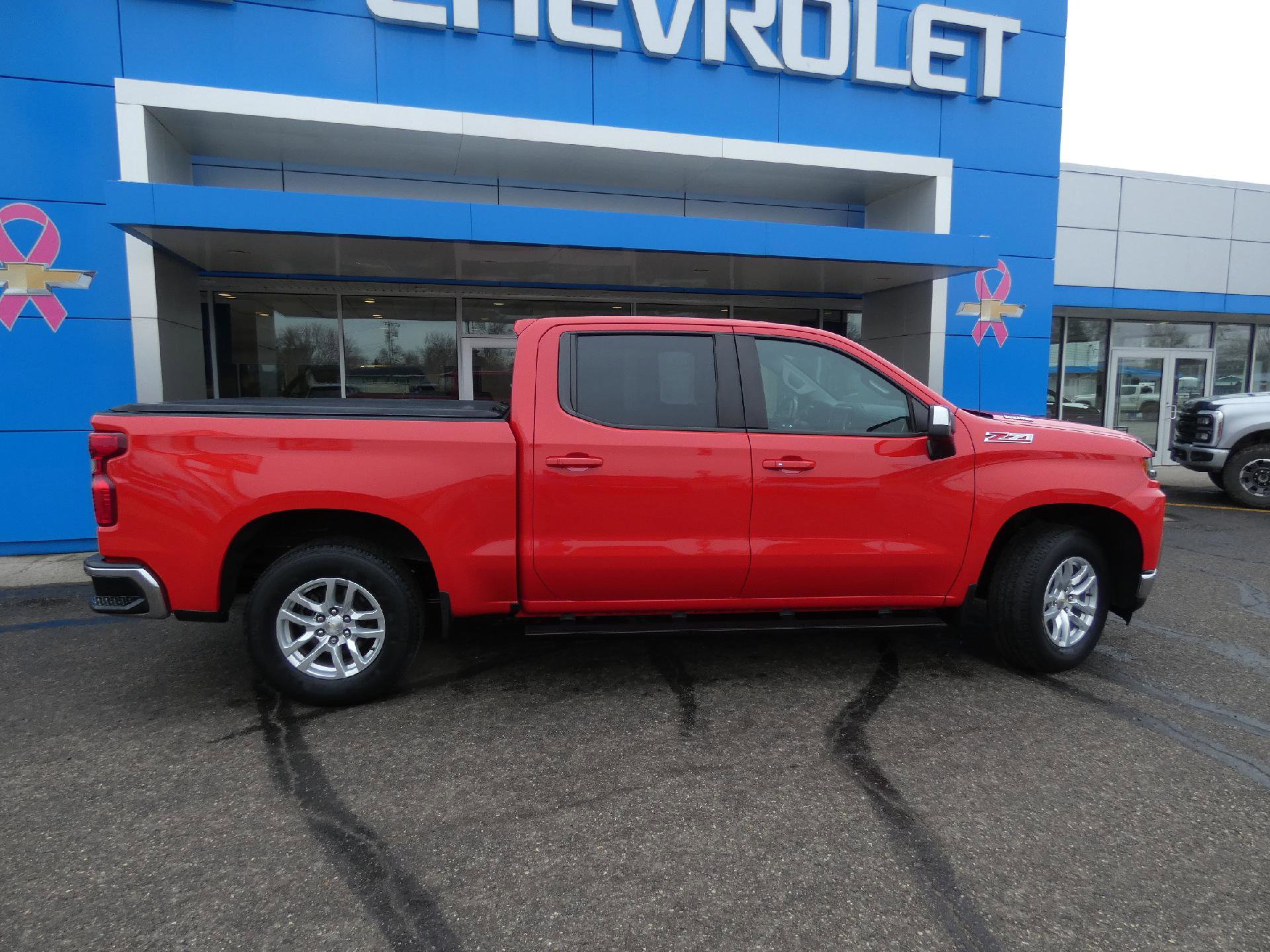 Used 2020 Chevrolet Silverado 1500 LT w/ All-Star Edition image 2