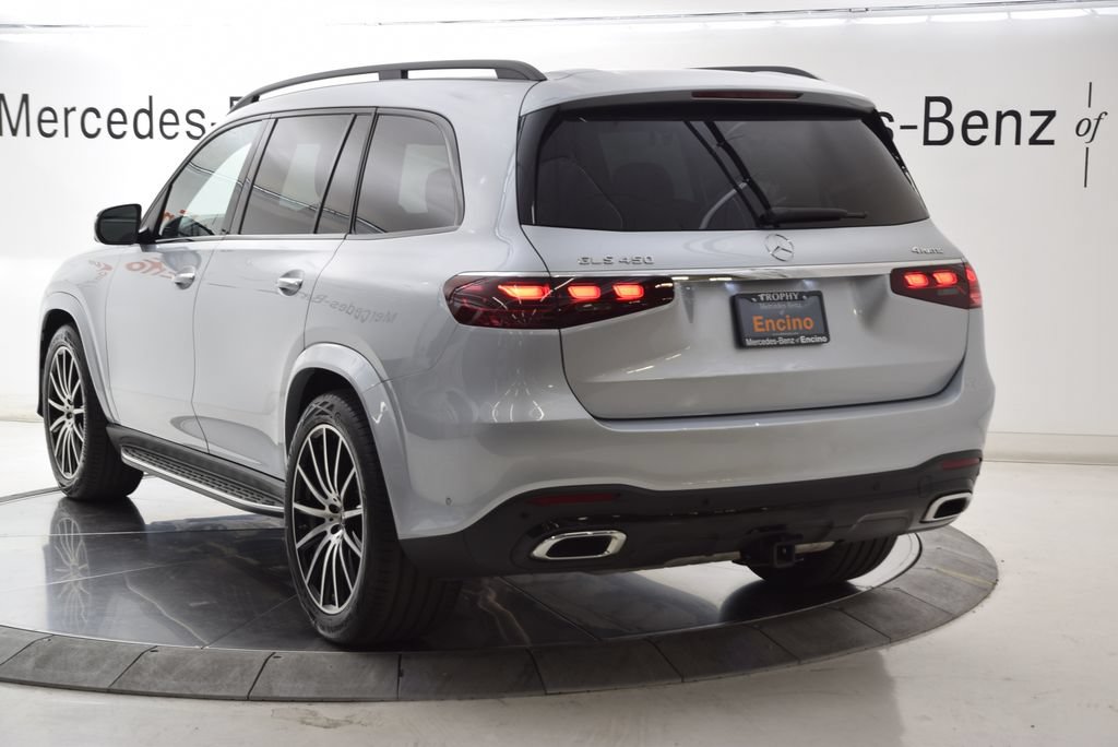 Used 2026 Mercedes-Benz GLS 450 4MATIC w/ AMG Line Exterior image 4