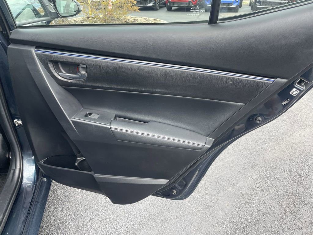 Used 2018 Toyota Corolla SE w/ Carpet Mat Package (TMS) FWD image 22