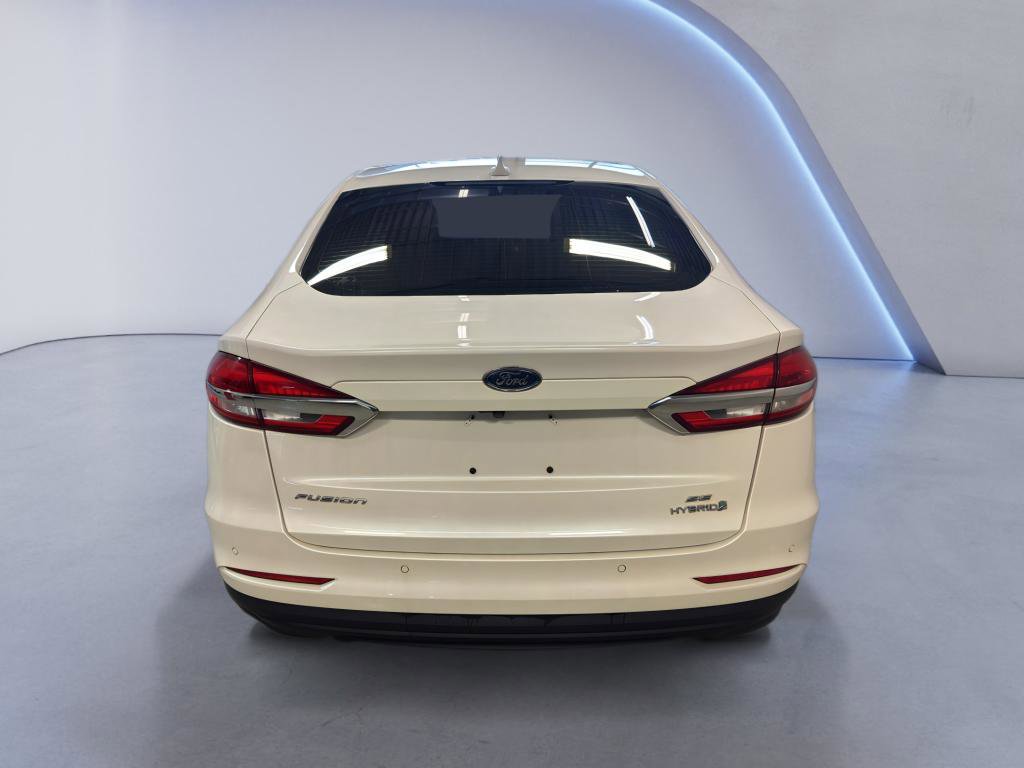 Used 2019 Ford Fusion SE FWD image 5