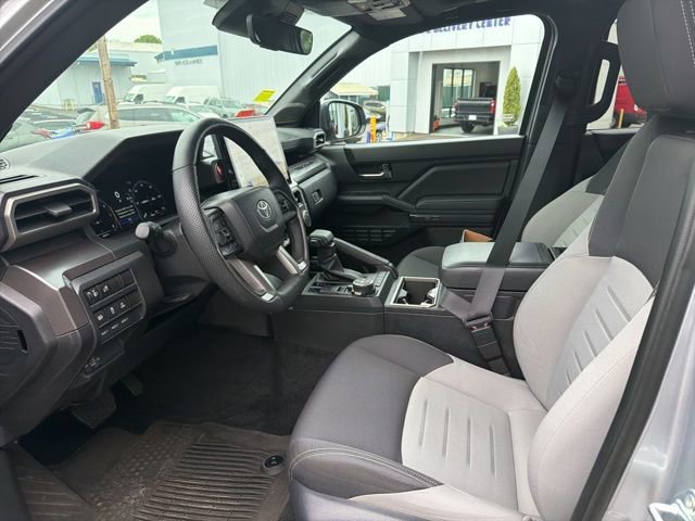 Used 2024 Toyota Tacoma TRD Off-Road w/ TRD Off Road Upgrade Package AWD/4WD image 4