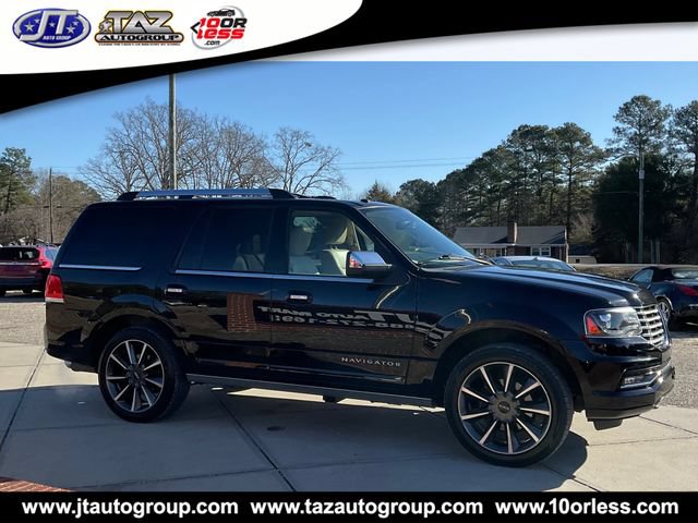 Used 2017 Lincoln Navigator Reserve AWD/4WD image 8