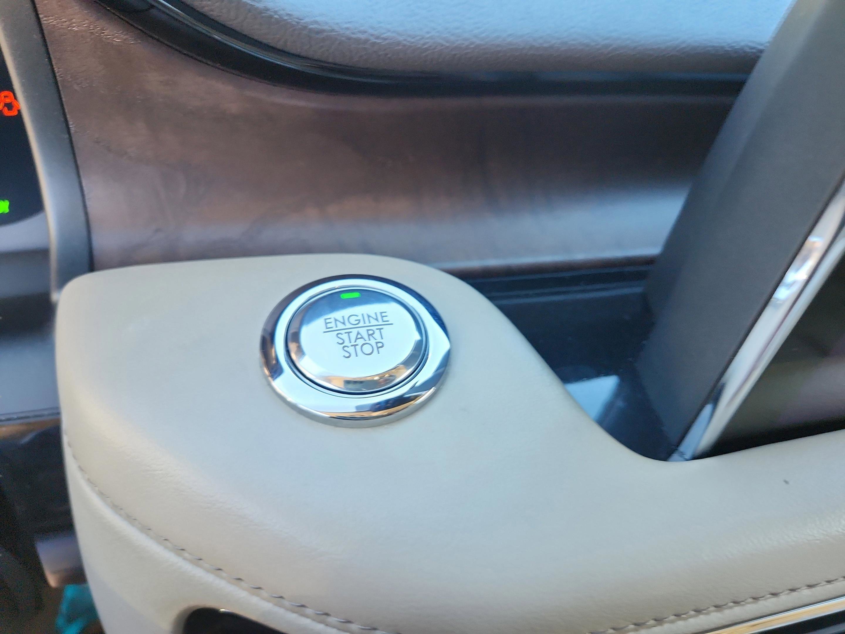 Used 2021 Lincoln Aviator Grand Touring w/ Equipment Group 301A AWD/4WD image 32
