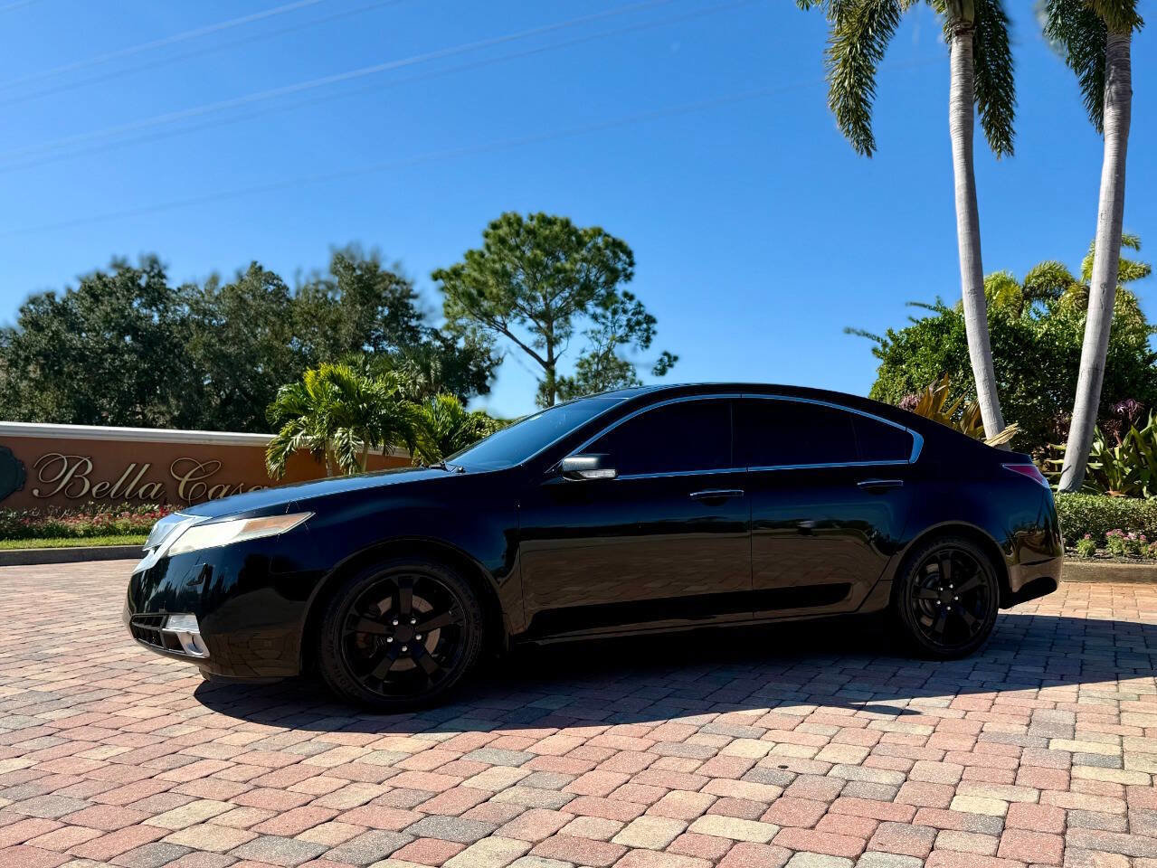 Used 2011 Acura TL SH-AWD image 4