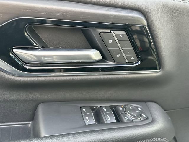 Certified 2025 GMC Yukon Denali image 18