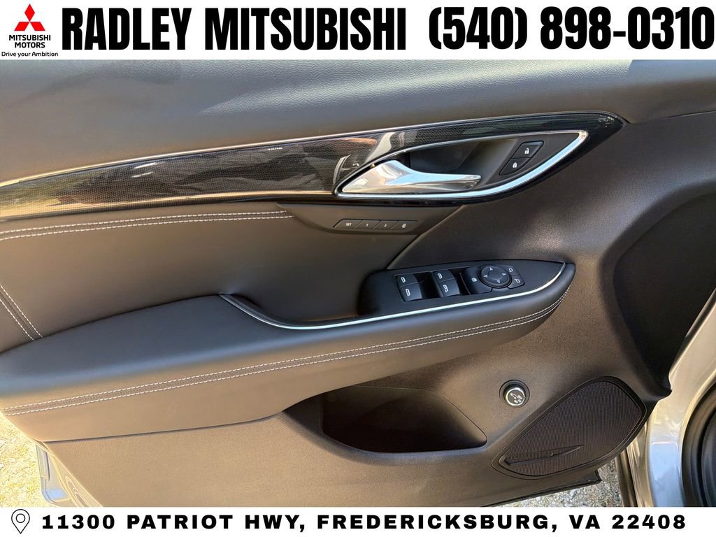 Used 2023 Buick Envision Essence w/ Sport Touring Package image 4