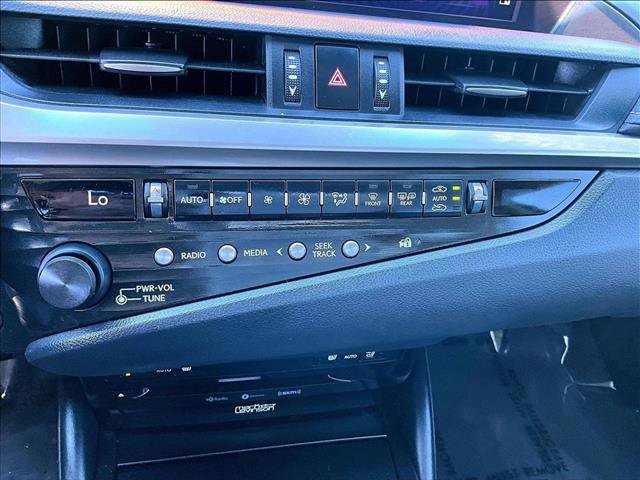 Used 2020 Lexus ES 300h w/ Premium Package image 24