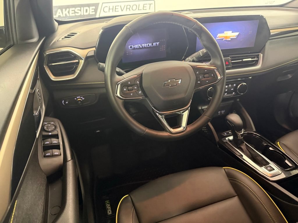 Used 2024 Chevrolet TrailBlazer ACTIV w/ Driver Confidence Package AWD/4WD image 17