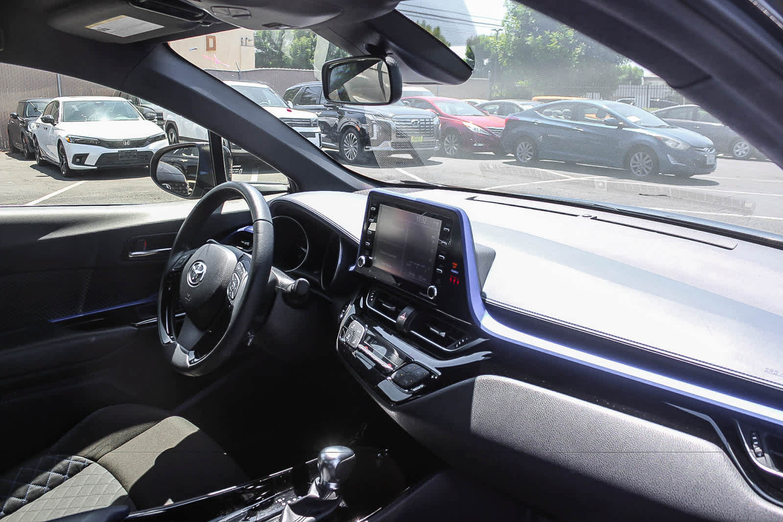 Used 2021 Toyota C-HR XLE FWD image 21