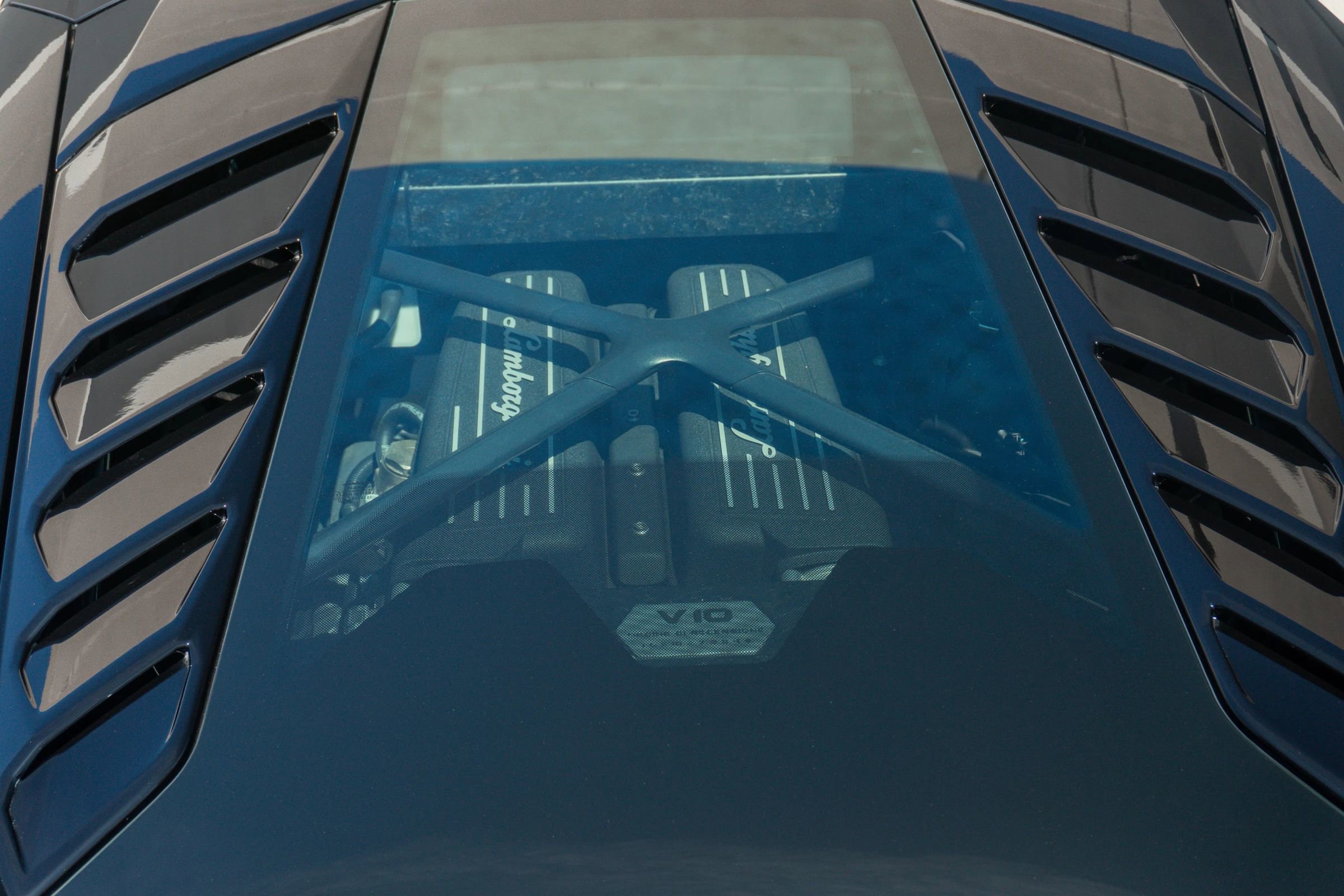 Used 2019 Lamborghini Huracan LP 580-2 image 43