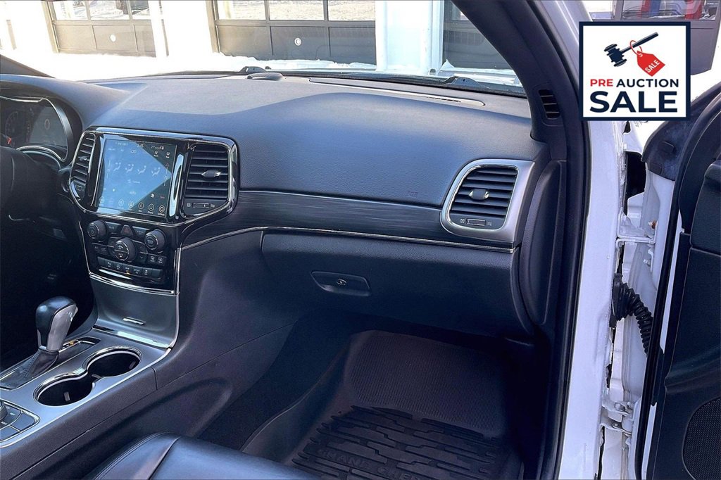 Used 2021 Jeep Grand Cherokee Limited w/ Sun & Sound Group image 16