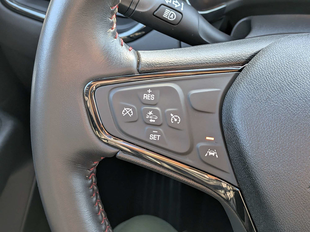 Used 2022 Chevrolet Equinox RS AWD/4WD image 25