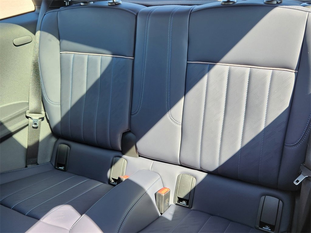 Used 2025 MINI Cooper 2-Door Hardtop image 10