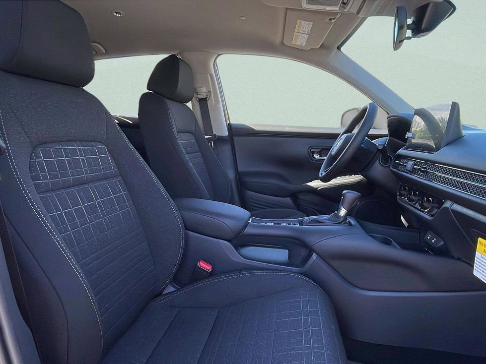 New 2026 Honda HR-V LX image 18