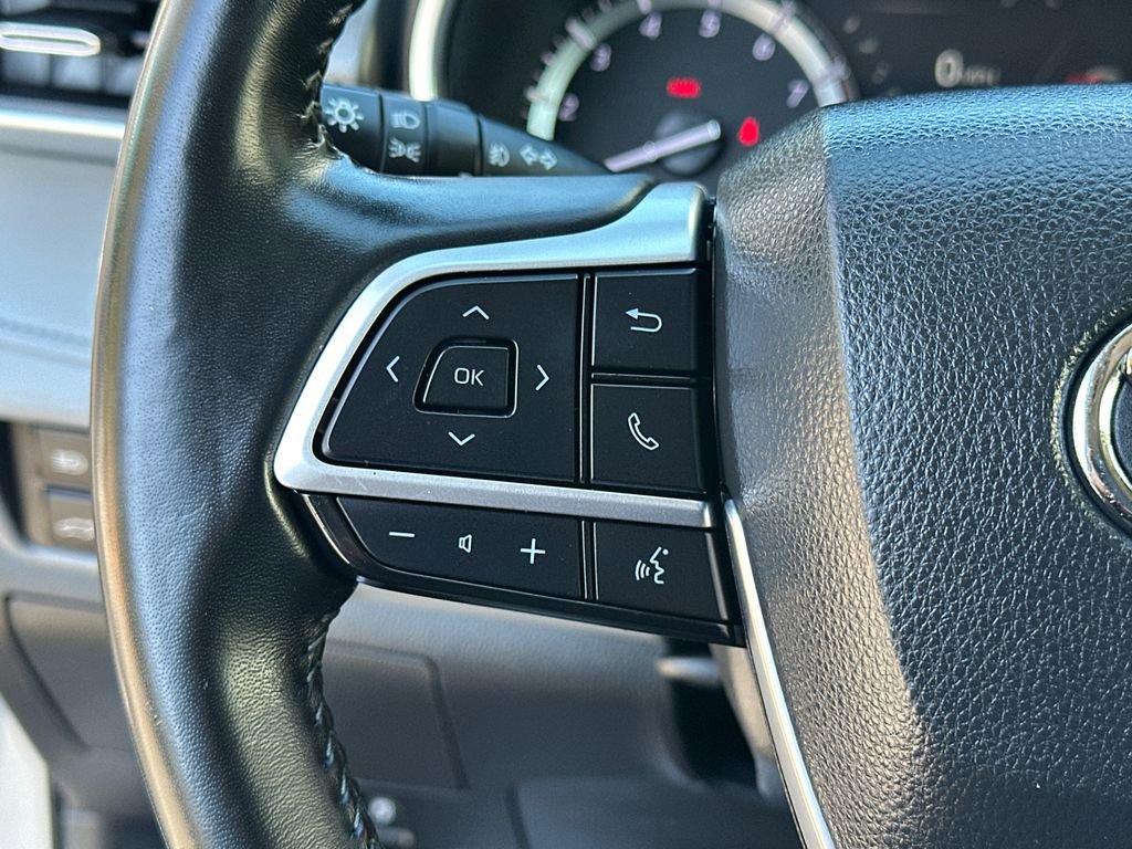 Used 2022 Toyota Highlander XLE image 25