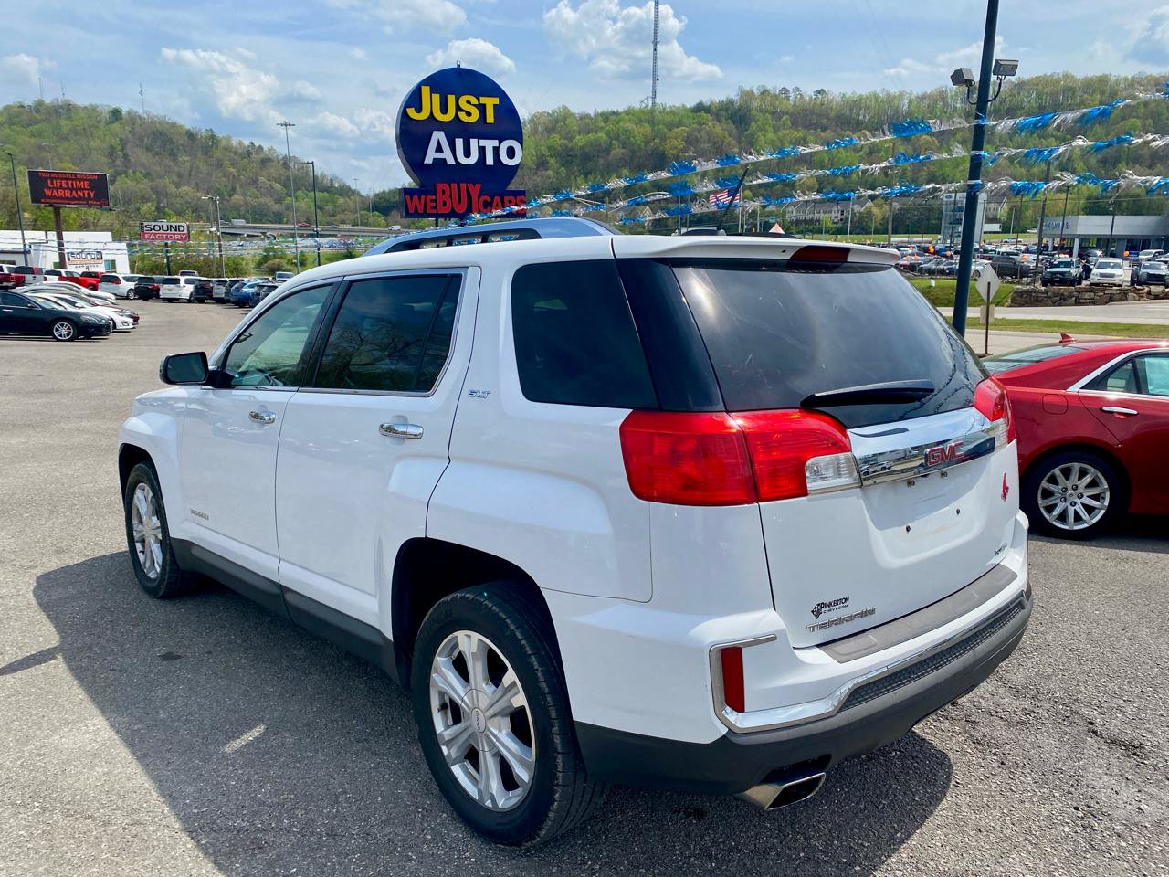 Used 2017 GMC Terrain SLT AWD/4WD image 5