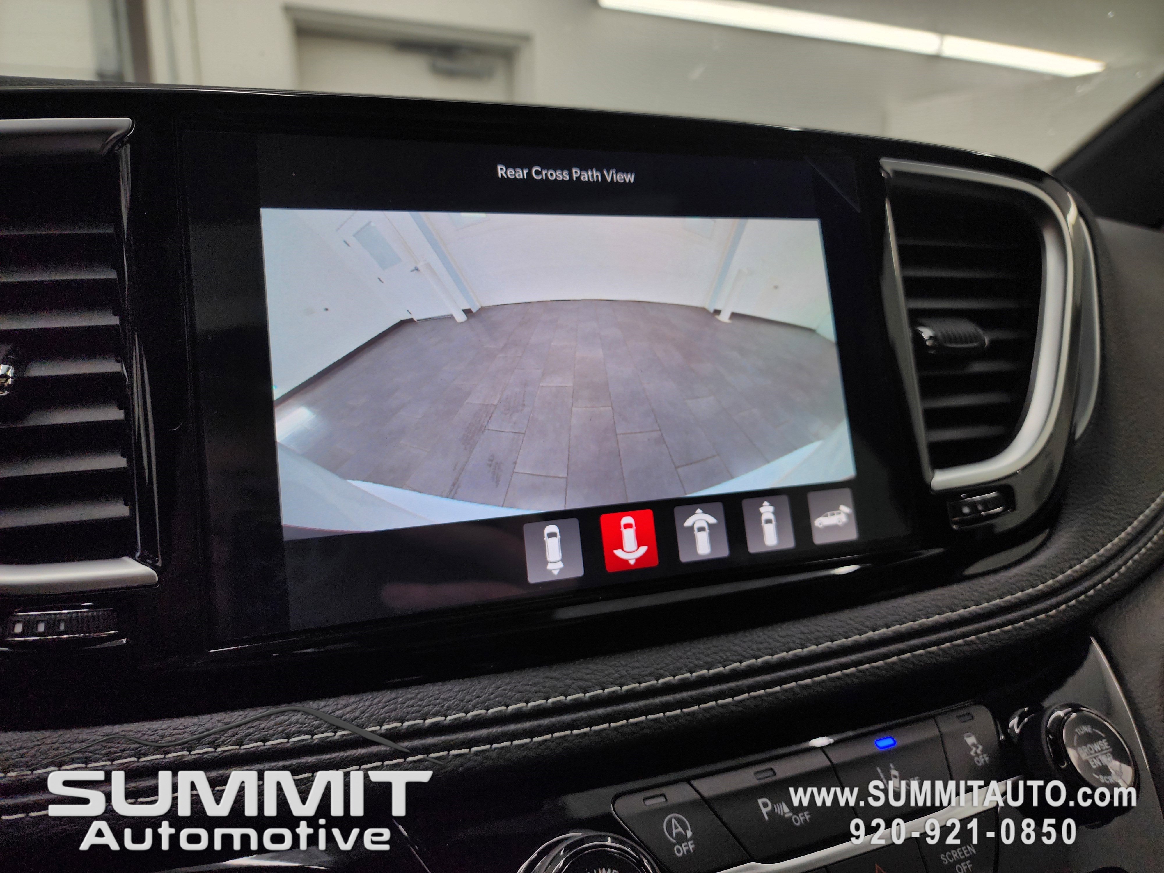 New 2026 Chrysler Pacifica Limited w/ S Appearance Package image 18